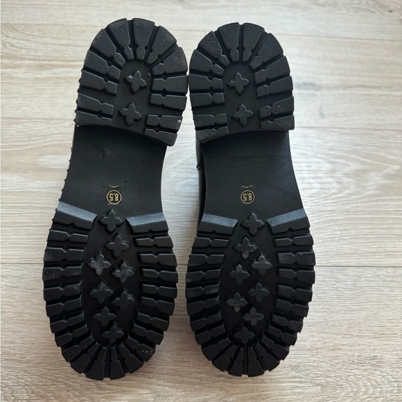 Booties - Picture 7 of 7